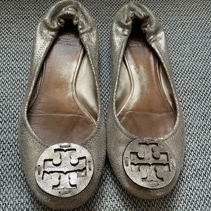 Tory Burch metallic gold flats 8.5